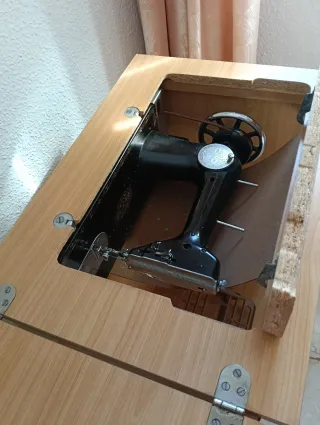 Máquina de coser antigua Sigma