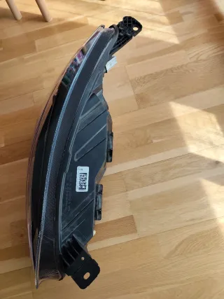 Faro Derecho Led Ford Focus 2019-2023