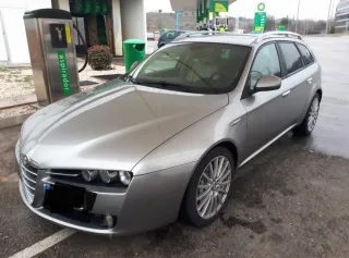 Alfa Romeo Jtdm 200. Madrid. Por cambio residencia