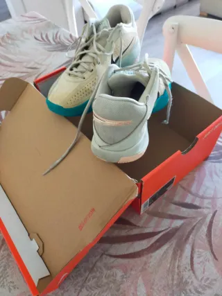 Zapatillas Baloncesto Nike Talla 40. GT CUT CROSS