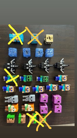 Figuras Minecraft Kinder Joy