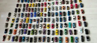 Lote 250 Coches Hot Wheels