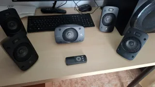 Altavoces Logitech 5.1 THX Negro