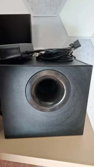 Altavoces Logitech 5.1 THX Negro