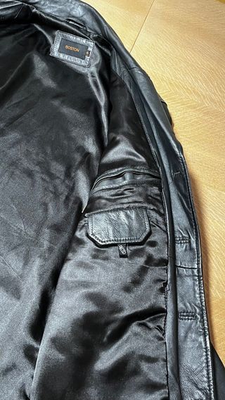 Chaqueta de piel ovina negra