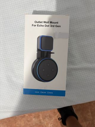 Amazon Echo Dot 3 + Soporte de Pared