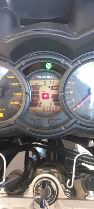 Suzuki V-Strom DL 650 2010 - Superfiable