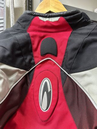 Chaqueta de moto RICHA roja y negra