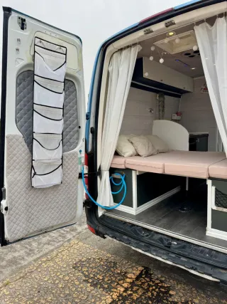 Mercedes-Benz Sprinter 2012