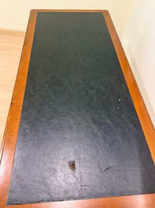 Mesa de oficina clásica madera y piel
