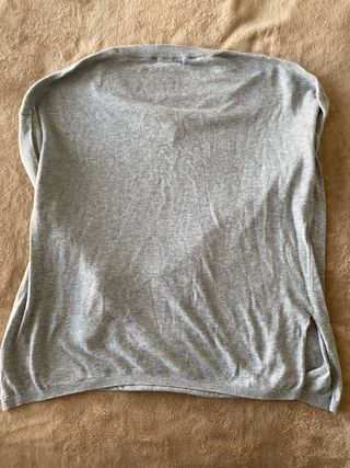 Jersey Mango Gris Cuello Pico Talla M