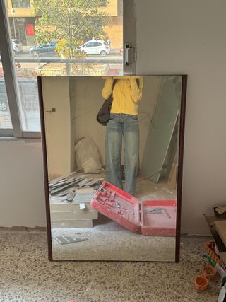 Espejo de pared marrón