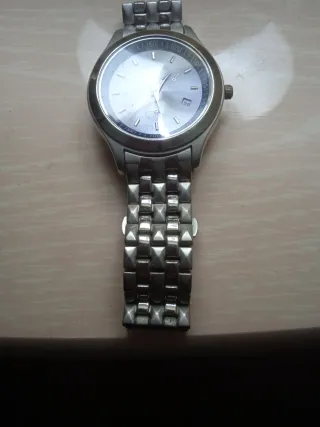 Reloj de pulsera de acero