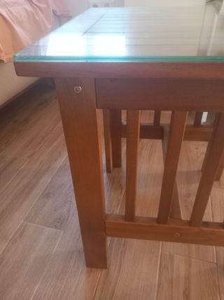 Mesa auxiliar madera teca y cristal