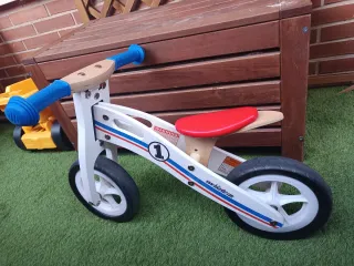 Bici de madera sin pedales para niños