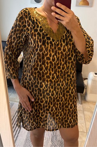 Camisa de playa con estampado de leopardo