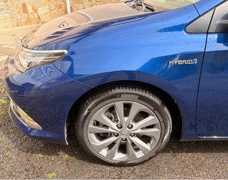 TOYOTA AURIS TOURING SPORT ADVANCE HYBRID