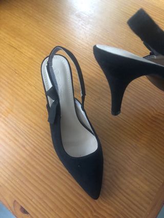 Zapatos de tacón negros