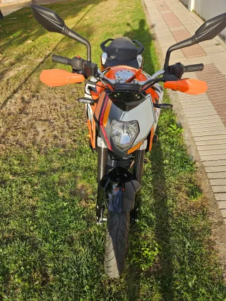 KTM Duke 125cc Naked Negra/Naranja