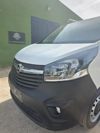 Opel Vivaro. 168.570klm