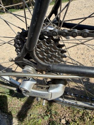 Bicicleta de carretera adaptada con manillar recto