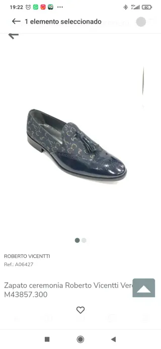 Chaleco, corbatón, pañuelo y zapatos novio.