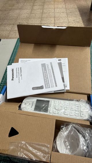 Teléfono Inalámbrico Panasonic KX-TGC210SPW Blanco