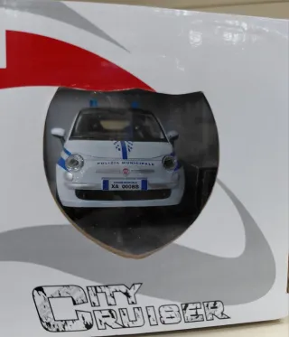 Modellino 1:24 Fiat 500 Polizia Municipale NewRay