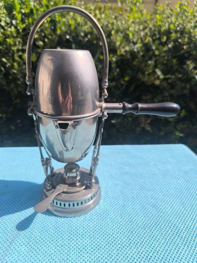 Antigua cafetera LG de colección