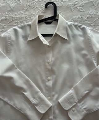 Camisa blanca de vestir