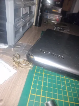 Portátil Toshiba i3 para piezas