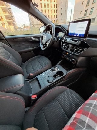 Ford Kuga PHEV 25 mil KM 2023