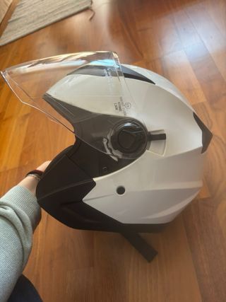 Casco de moto 130R