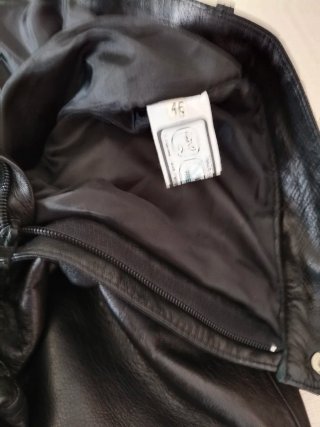 Pantaloni in pelle neri