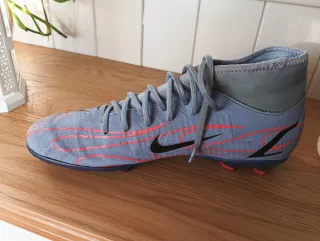 Botas de fútbol Nike Mercurial nmro 43