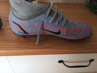 Botas de fútbol Nike Mercurial nmro 43