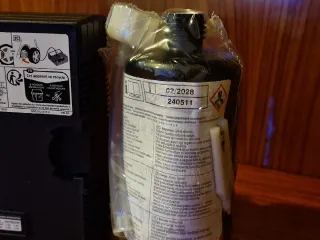 Kit antipinchazos Volkswagen ORIGINAL