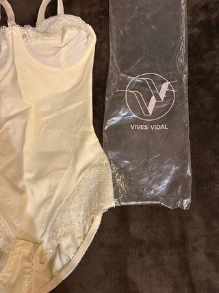 Body Faja Beige Warner's Nuevo sin sin etiquetas