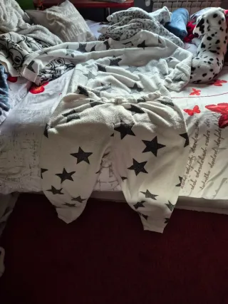 Pijama mariposas y de harry Potter