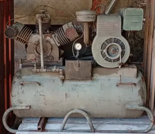 COMPRESOR MILITAR VINTAGE (1940) ALEMÁN. 250