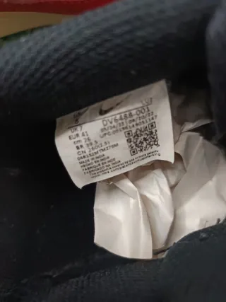 Zapatillas Nike Negras y Rojas