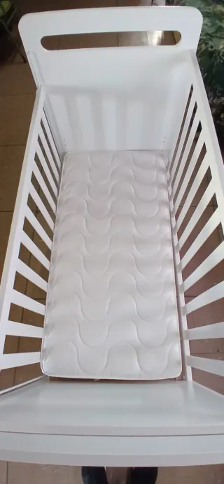 Cuna bebé con diseño Friends Forever