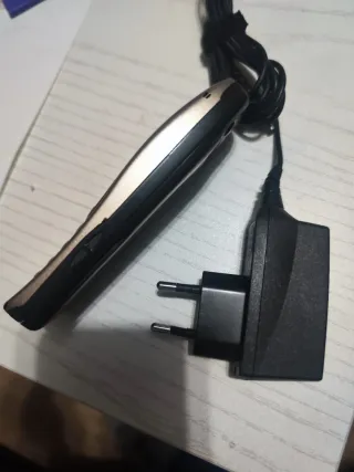 Nokia 6310i con cargador original SIN LIBERAR