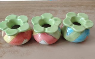 SET DI FIGURE IN RESINA + CESTINO IN METALLO