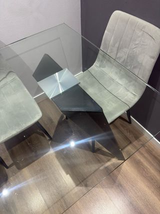 Mesa de cristal patas negras 180 cm