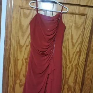 Vestido de fiesta rojo con chaqueta De segunda man