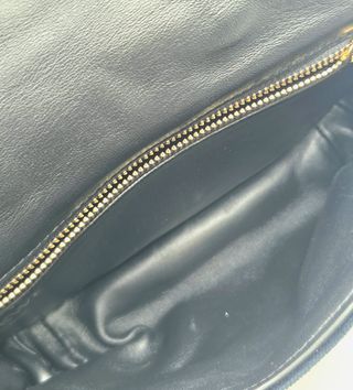 Bolso Loewe Goya Puffer Negro Dorado