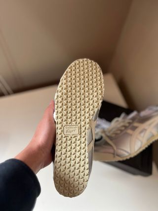 Onitsuka Tiger Mexico 66 Talla 39 Plata/Crema