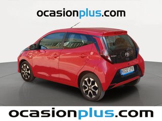 Toyota Aygo 1.0 70 x-play 53 kW (72 CV)