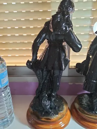 Figuras de lujo antiguas hombre y mujer